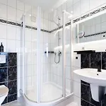 Ostsee Penthouse Mit Seitlichem Meerblick & Grossem Balkon - 