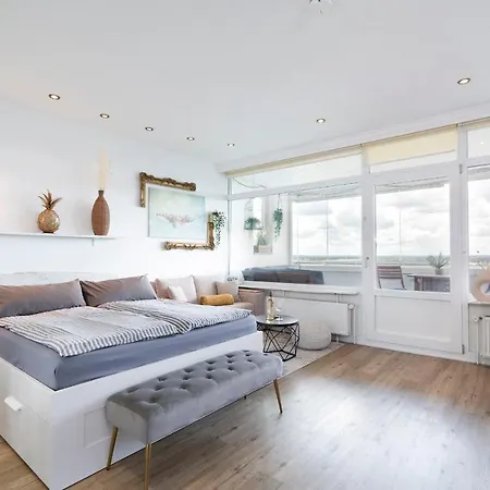 Ostsee Penthouse Mit Seitlichem Meerblick & Grossem Balkon - 